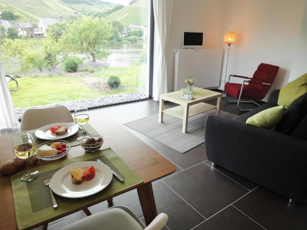 Ferienwohnung Am Moselufer Zell an der Mosel Εξωτερικό φωτογραφία