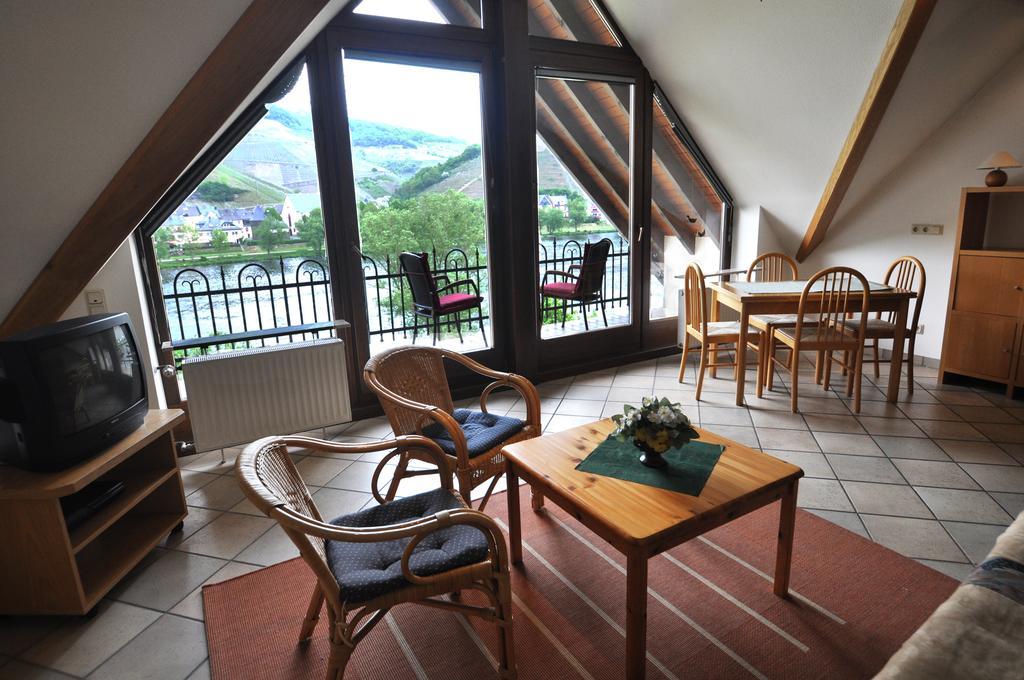 Ferienwohnung Am Moselufer Zell an der Mosel Εξωτερικό φωτογραφία